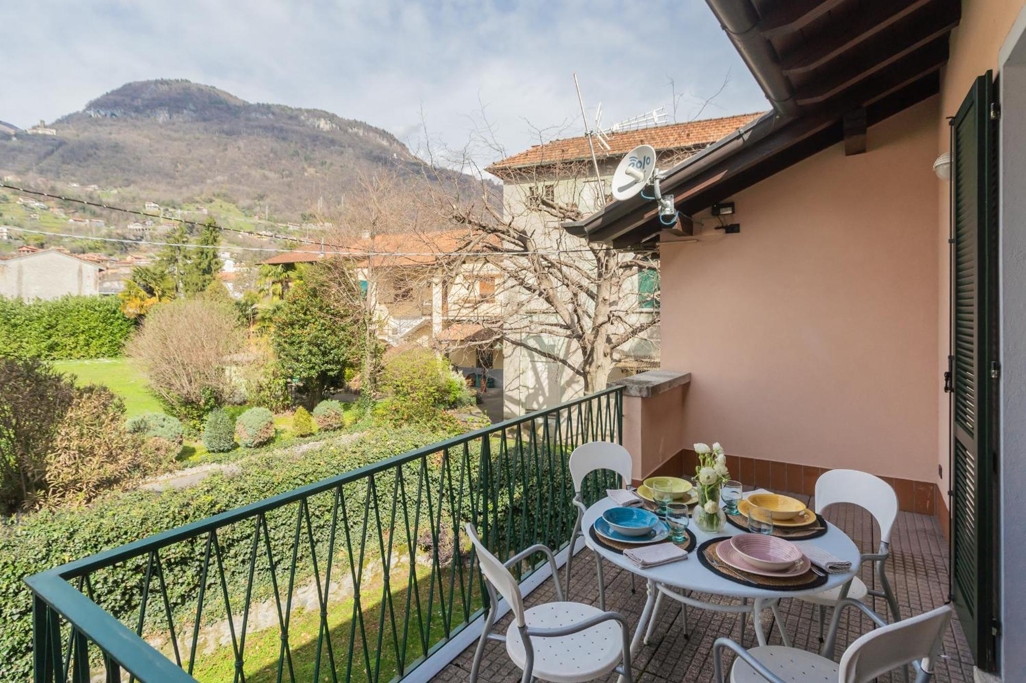 Ponente Balcony & Garden By Rent All Como Gravedona Exterior photo