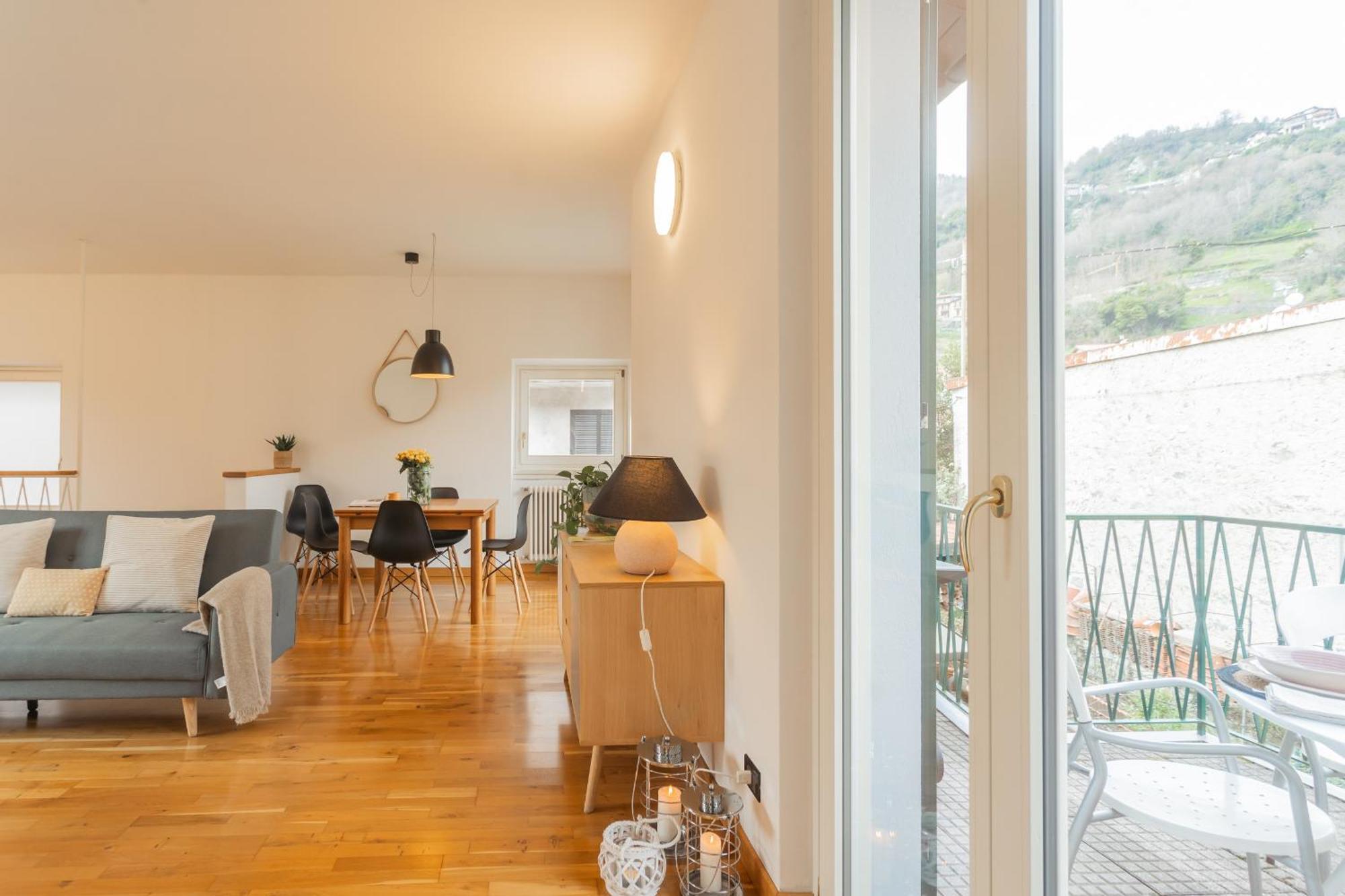 Ponente Balcony & Garden By Rent All Como Gravedona Exterior photo
