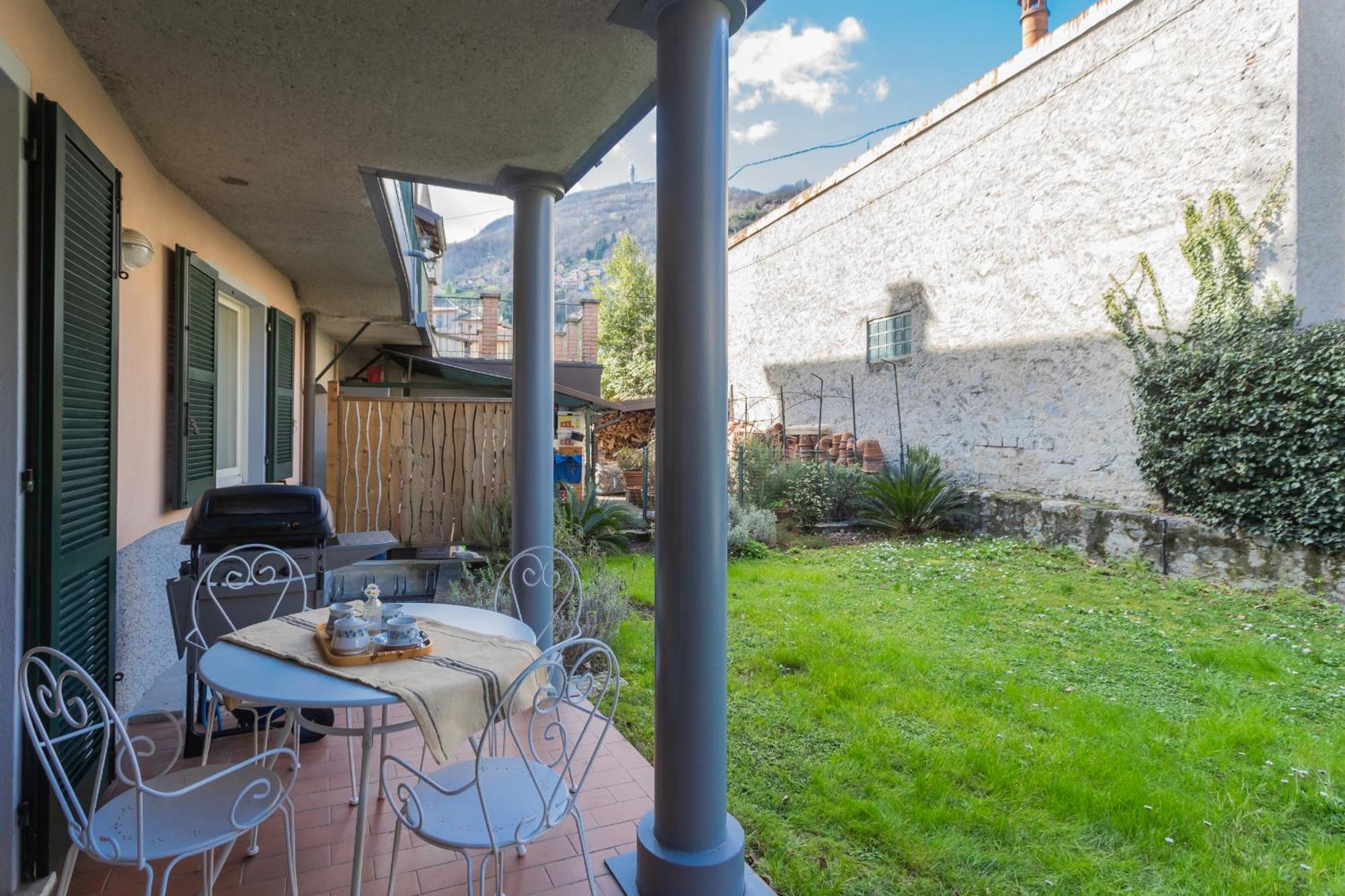 Ponente Balcony & Garden By Rent All Como Gravedona Exterior photo